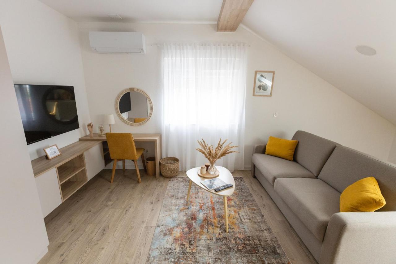 Rooms & Apartment Perak Kutjevo 外观 照片