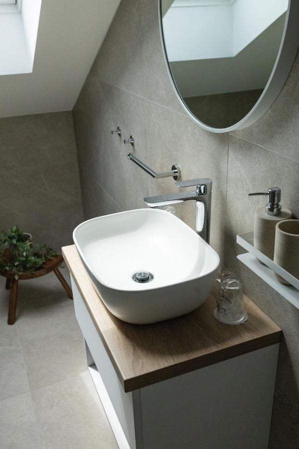 Rooms & Apartment Perak Kutjevo 外观 照片