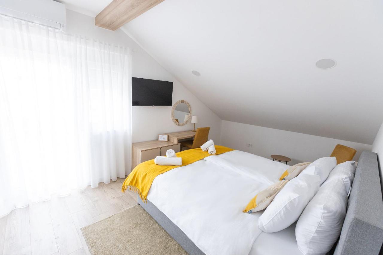Rooms & Apartment Perak Kutjevo 外观 照片