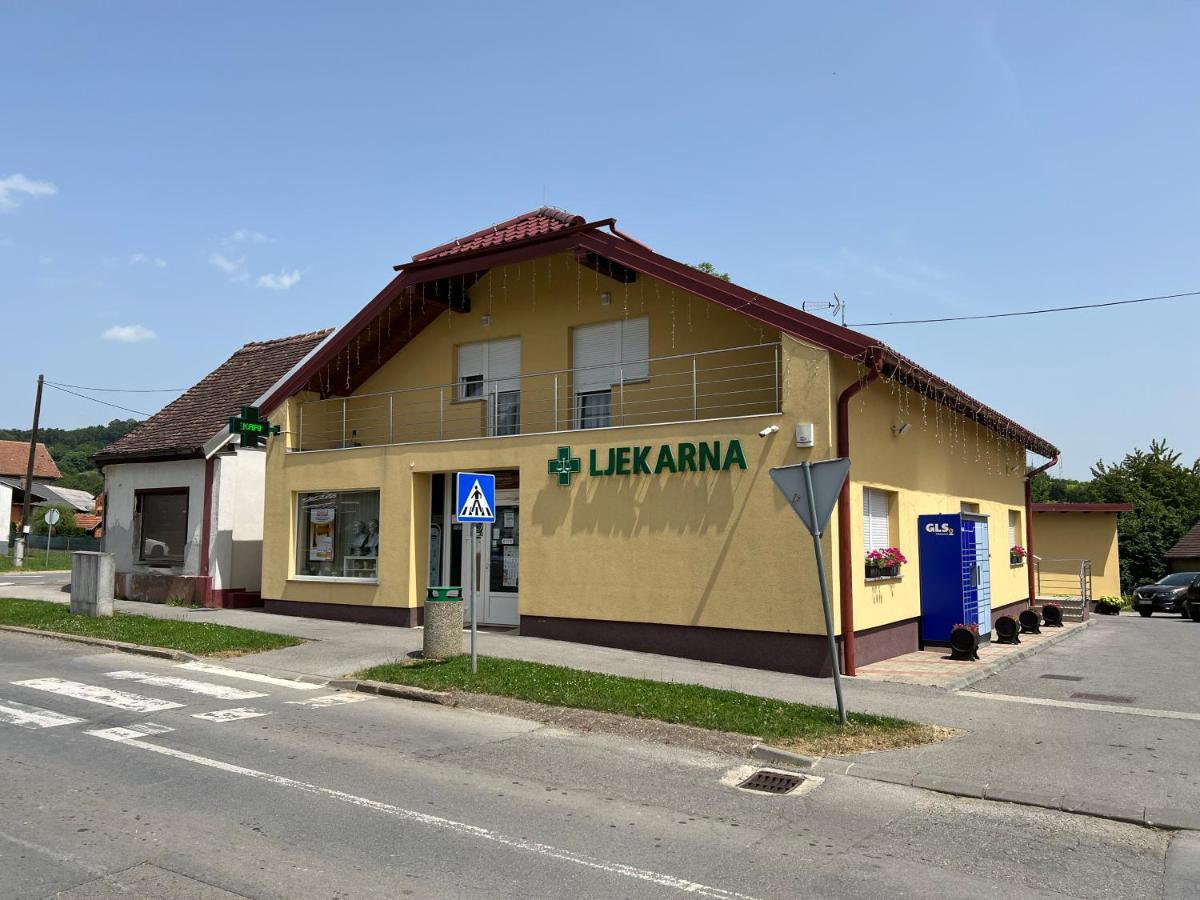 Rooms & Apartment Perak Kutjevo 外观 照片