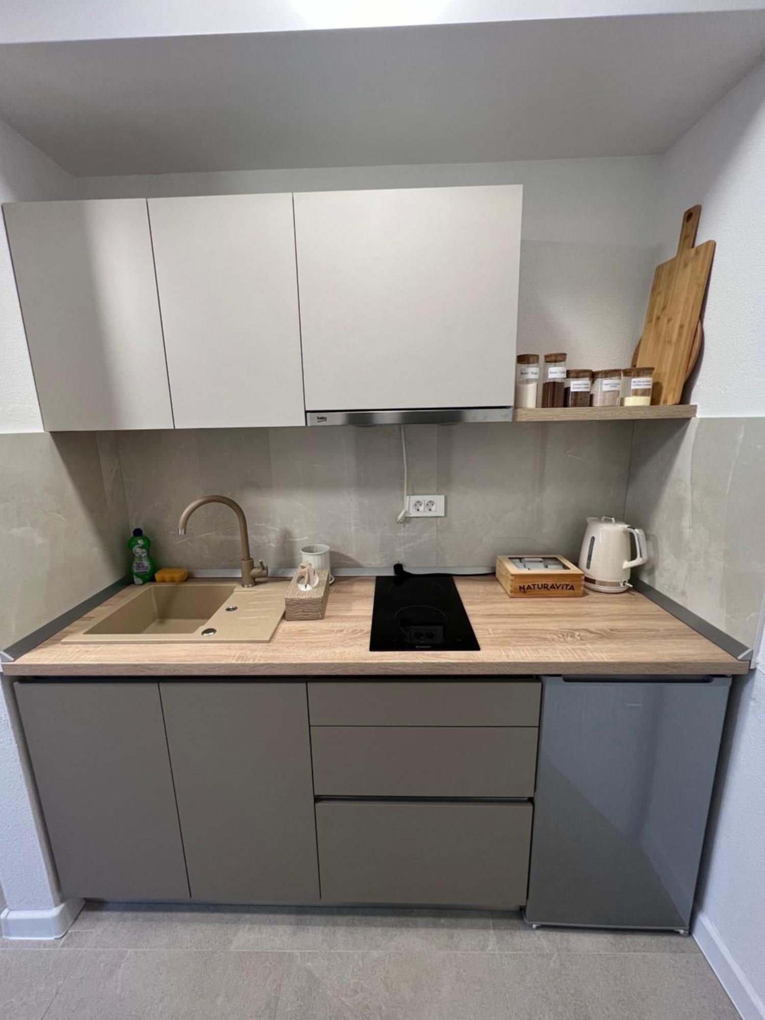 Rooms & Apartment Perak Kutjevo 外观 照片